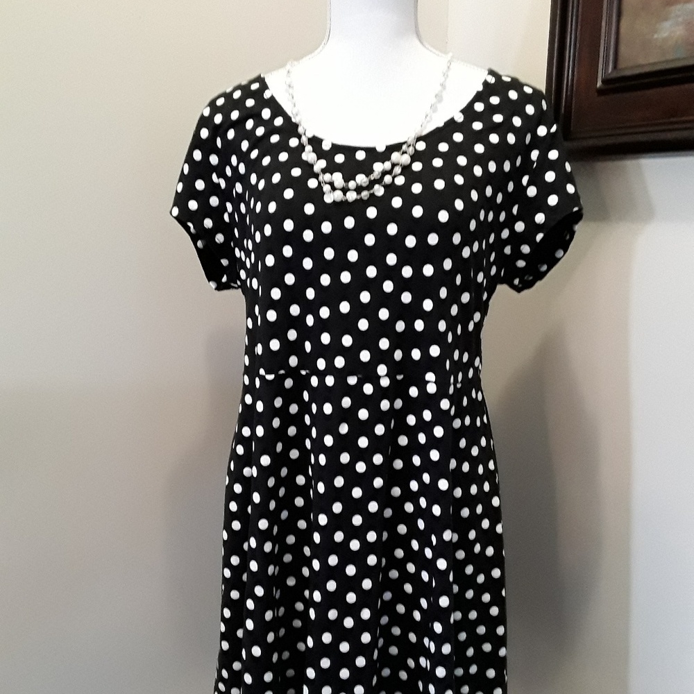 NOBO black white polka dot deess size XL 15/16